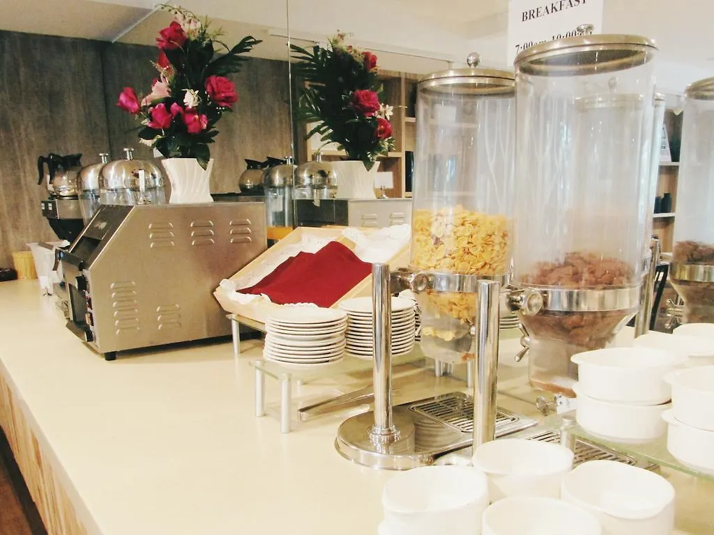Relc International Hotel Singapore 4*,